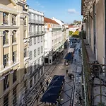 Be Poet Baixa