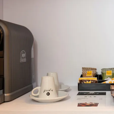 Be Poet Baixa Отель