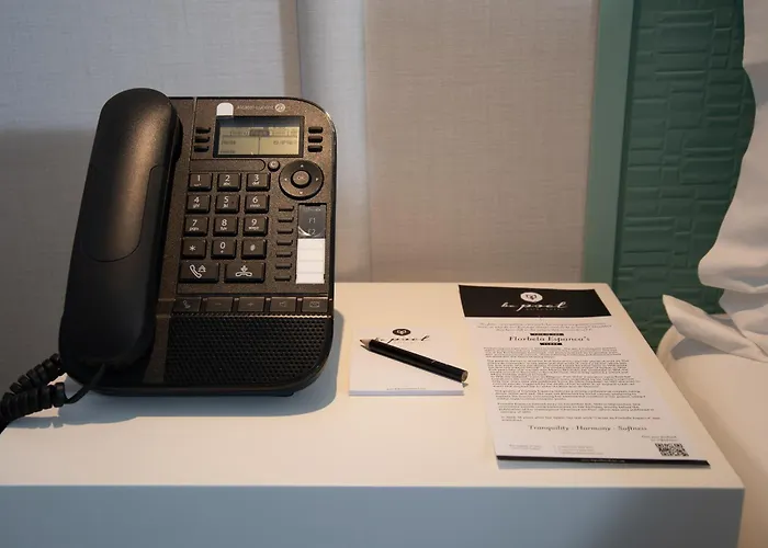 Be Poet Baixa Hotel Lissabon