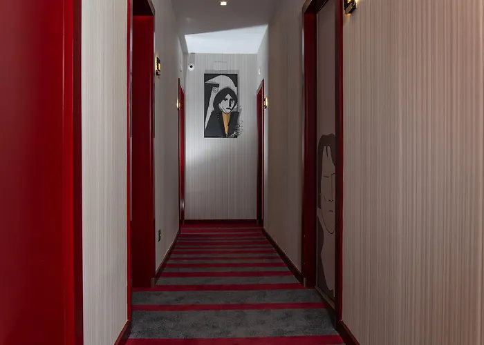 Be Poet Baixa Hotel 3*